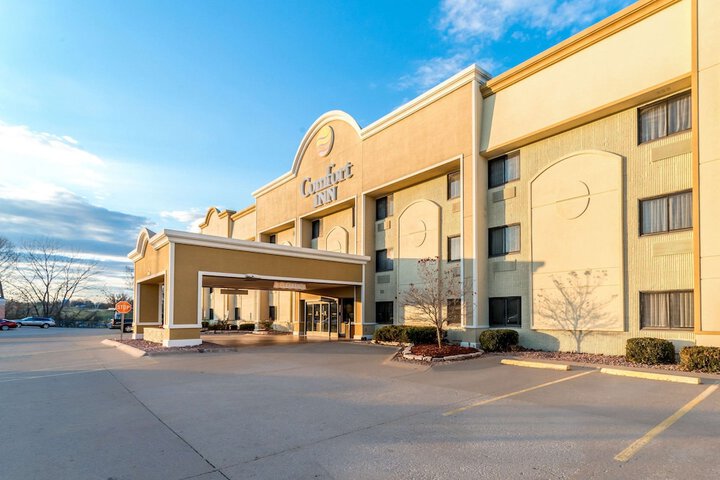 Hotel 3 of 48