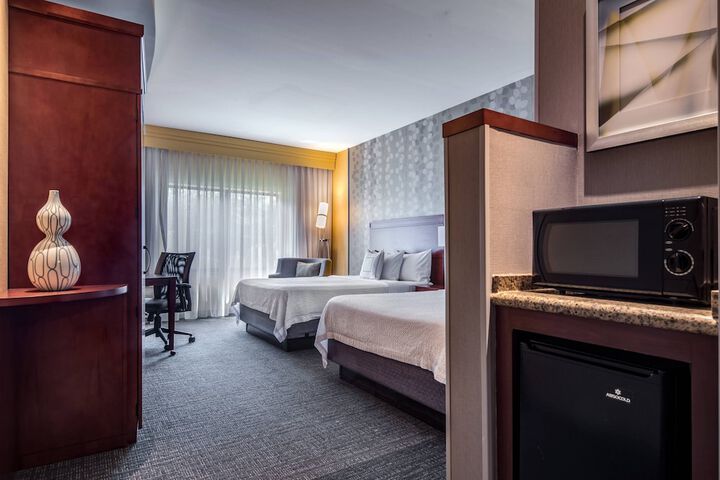 Room 17 of 29