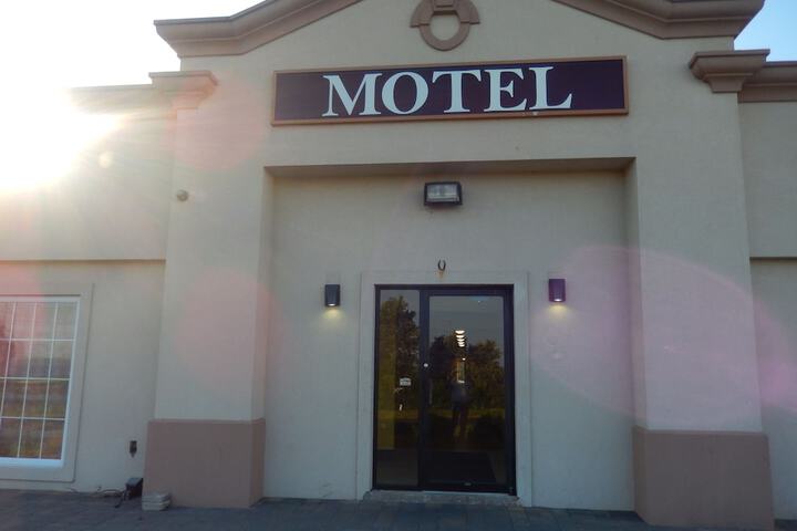 Hotel 5 of 14