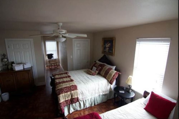 Room 22 of 49
