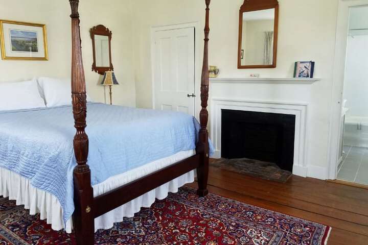 Room 52 of 72