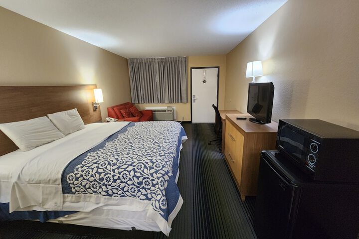 Budget Host Inn