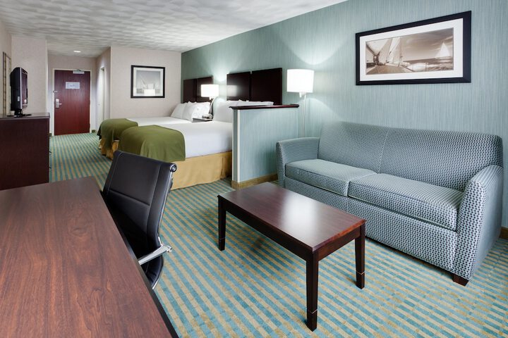 Room 11 of 30