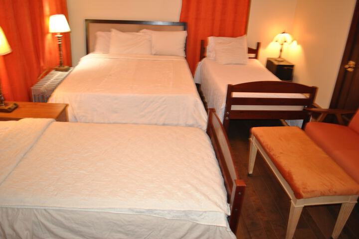 Room 20 of 35