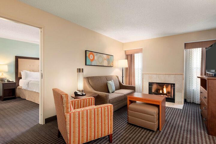 Room 21 of 28
