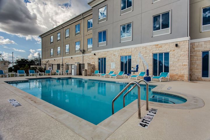 Pool 5 of 40