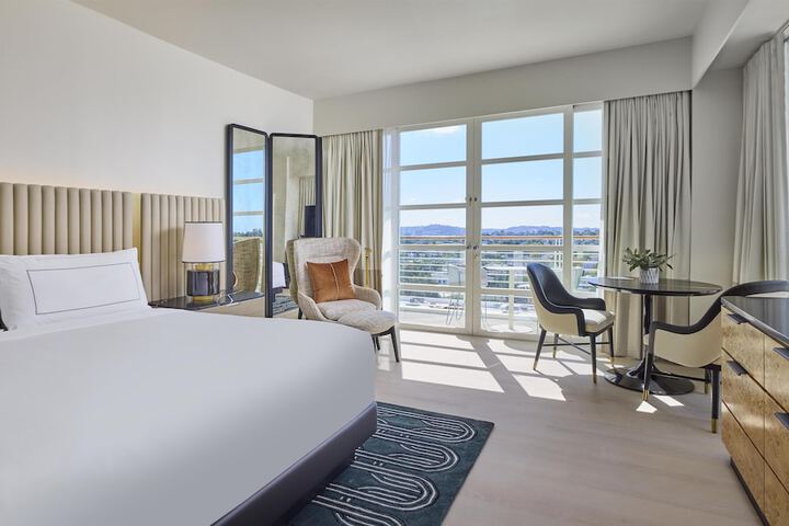 Cameo Beverly Hills LXR Hotels & Resorts