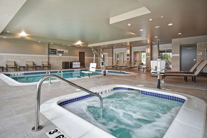 Hilton Garden Inn Lansing West