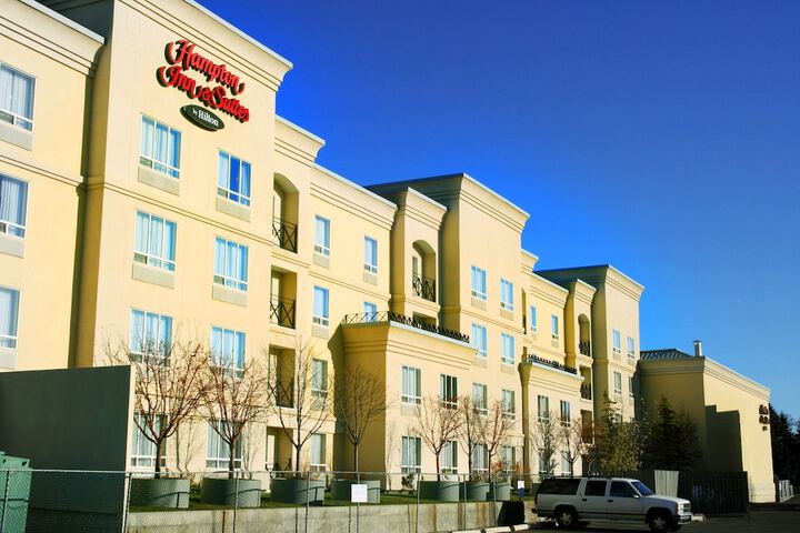 Hotel 2 of 73