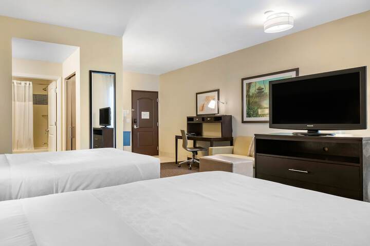 Staybridge Suites St. Petersburg Downtown by IHG