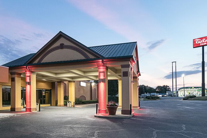 Red Roof Inn Forsyth