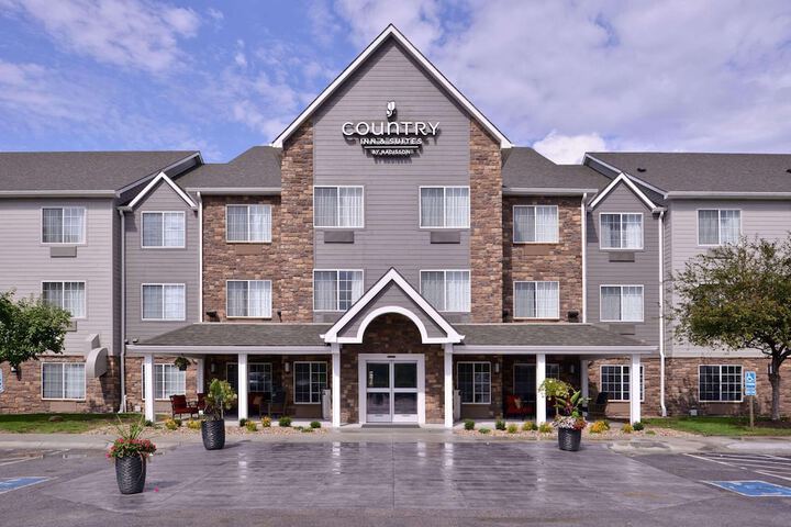 Country Inn & Suites by Radisson Omaha Airport, IA
