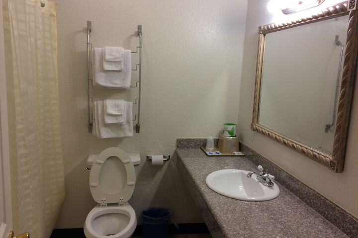 Room 10 of 47