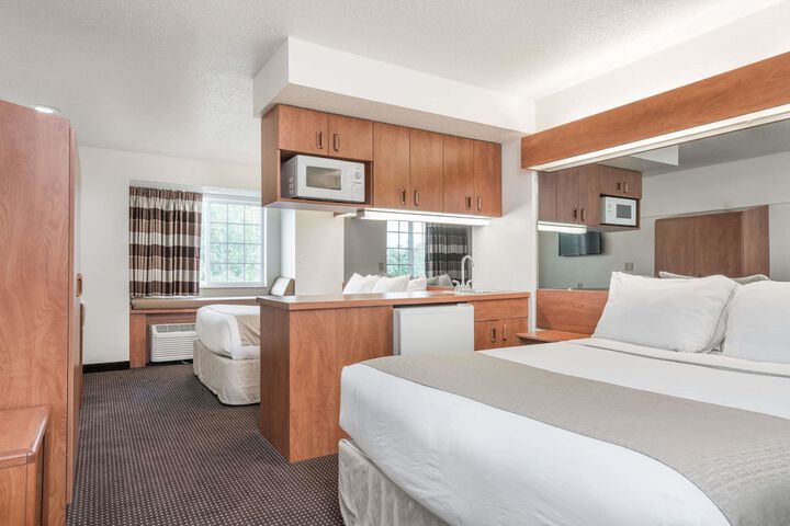 Room 15 of 35