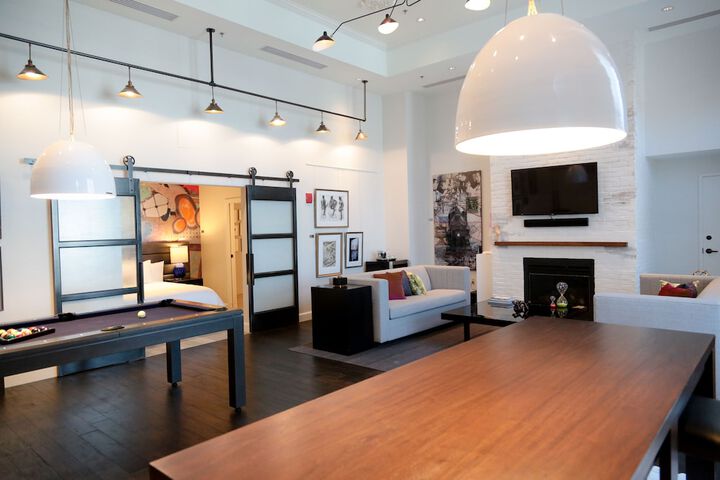 Room 10 of 43