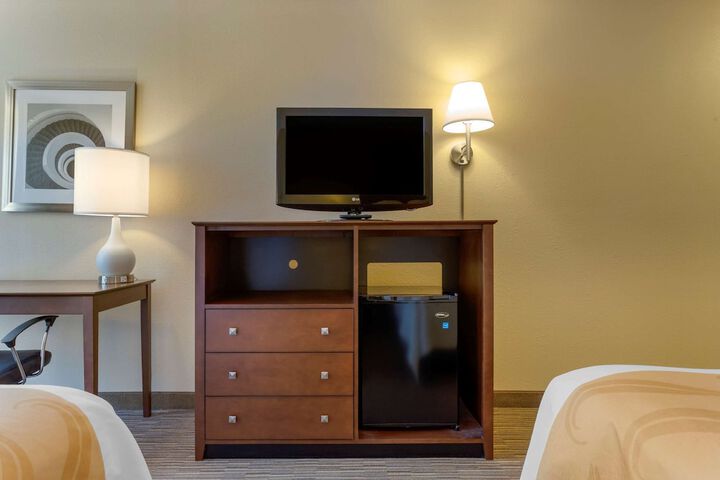 Room 28 of 42