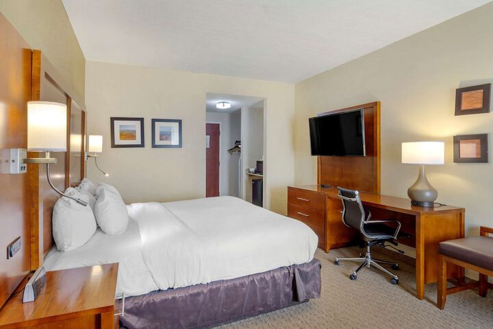 Room 26 of 37