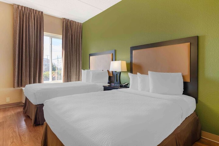 Room 19 of 28