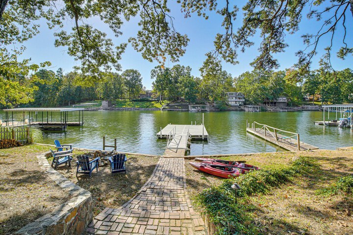 Hot Springs Lakefront Home w / Dock & Water Views!