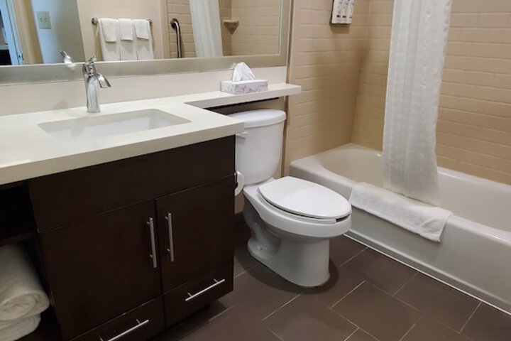 Candlewood Suites Lake Charles South by IHG