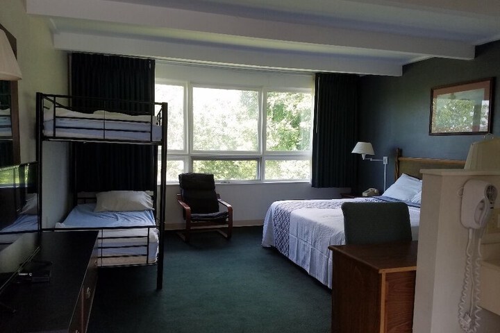 Room 20 of 42