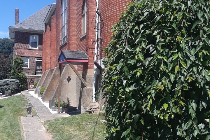The Old Parsonage B & B