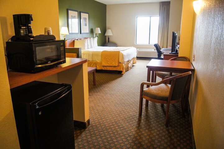 Quality Inn & Suites Lake Charles South