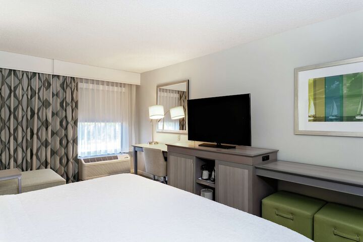 Room 6 of 31