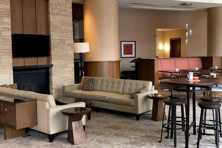 Hotel Interior 8 of 32