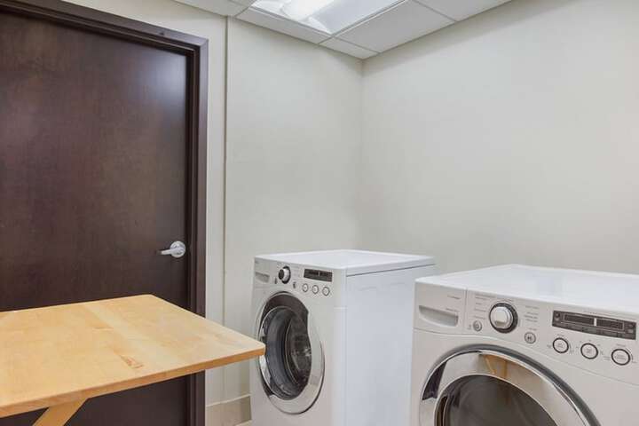 Room 14 of 30