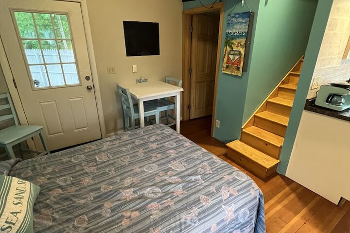 Room 11 of 31