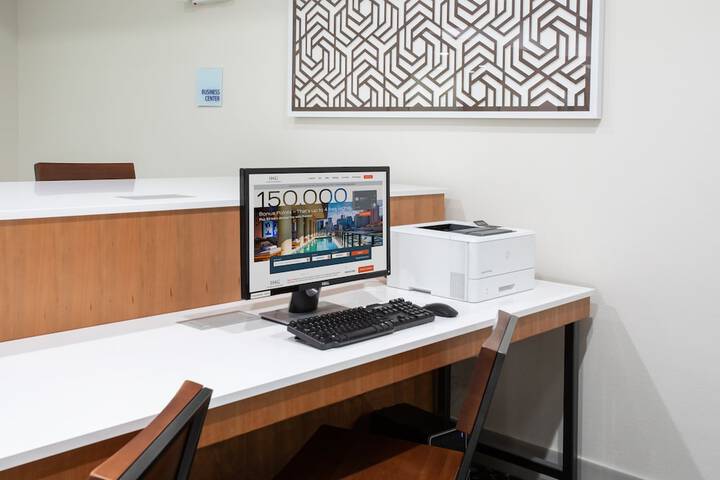Holiday Inn Express Yreka-Shasta Area by IHG