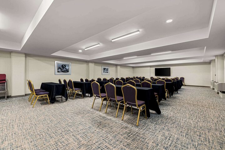 Quality Inn & Suites Matthews - Charlotte