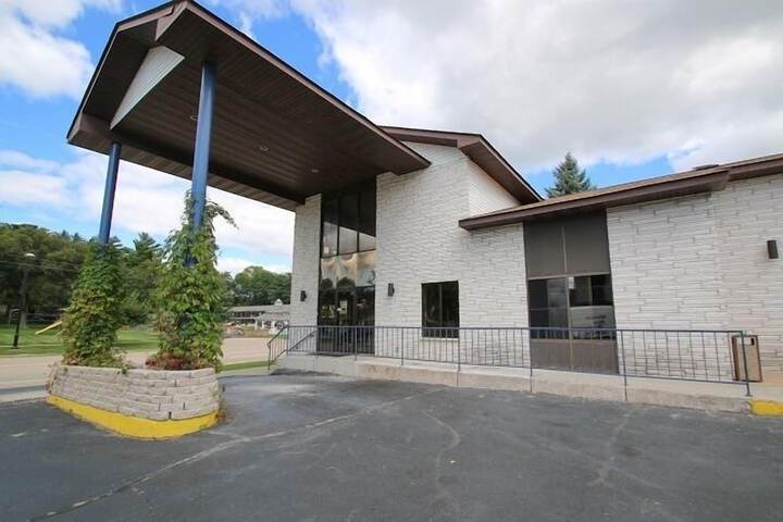 Woodside Dells Hotel & Suites