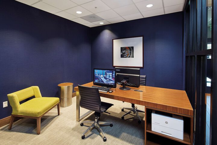 Business Center 62 of 63