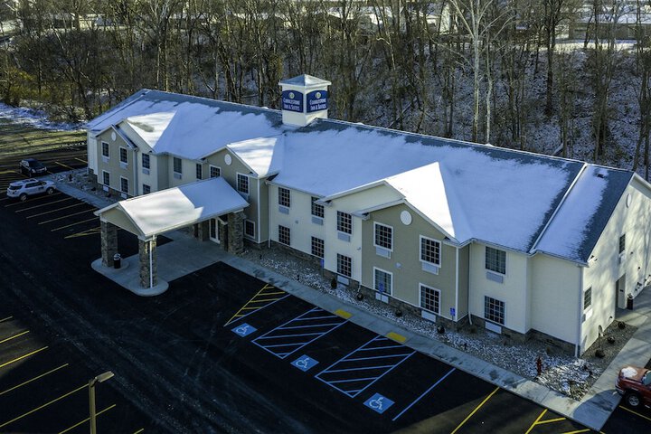Cobblestone Inn & Suites - Brookville