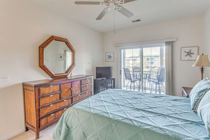 5 Mi to Shore: Condo w / Patio in Sunset Beach!