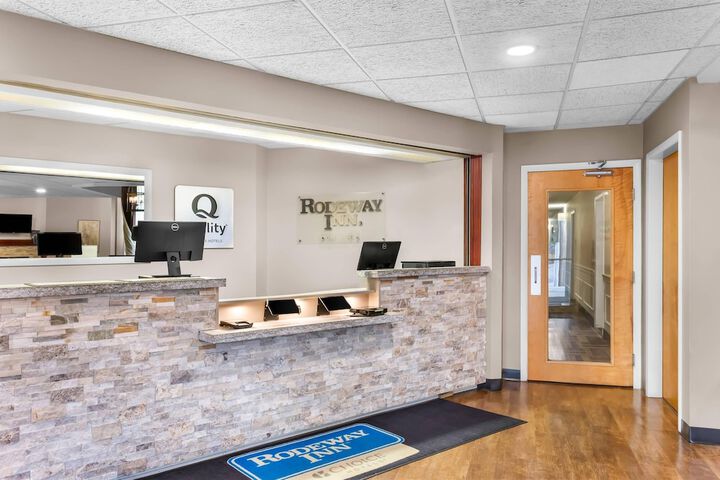 Quality Inn & Suites Gorham Riverside