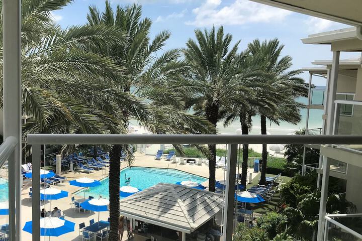 Edgewater Beach Hotel