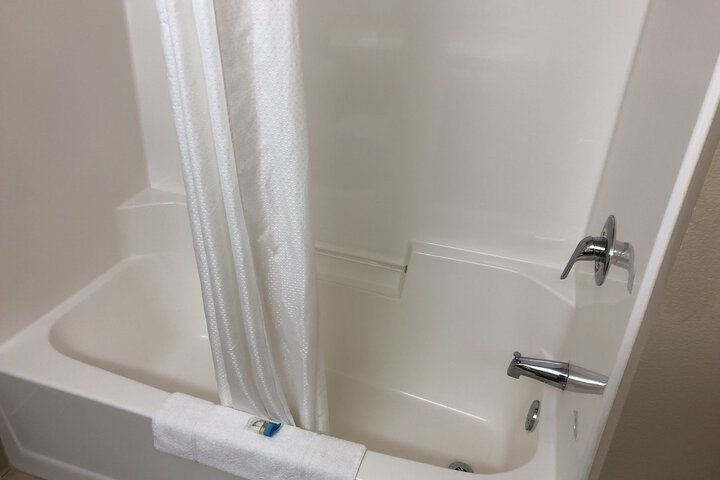 Room 41 of 49