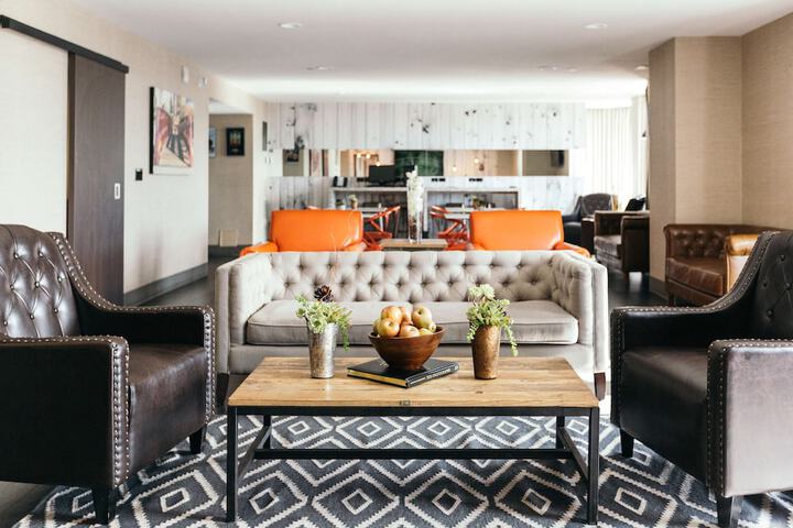 Whitney Peak Hotel Reno Tapestry Collection by Hilton