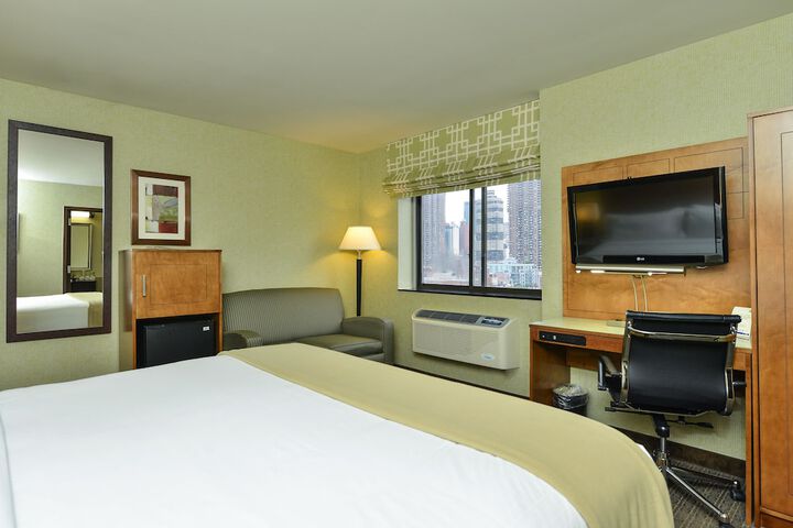 Room 16 of 29