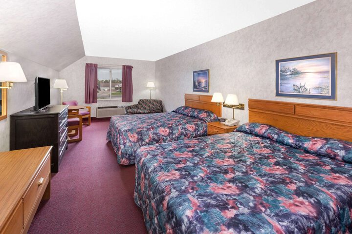 Room 13 of 17
