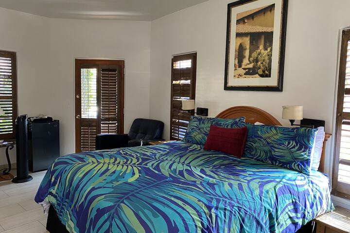 Room 83 of 128