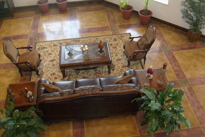 Heritage Inn & Suites