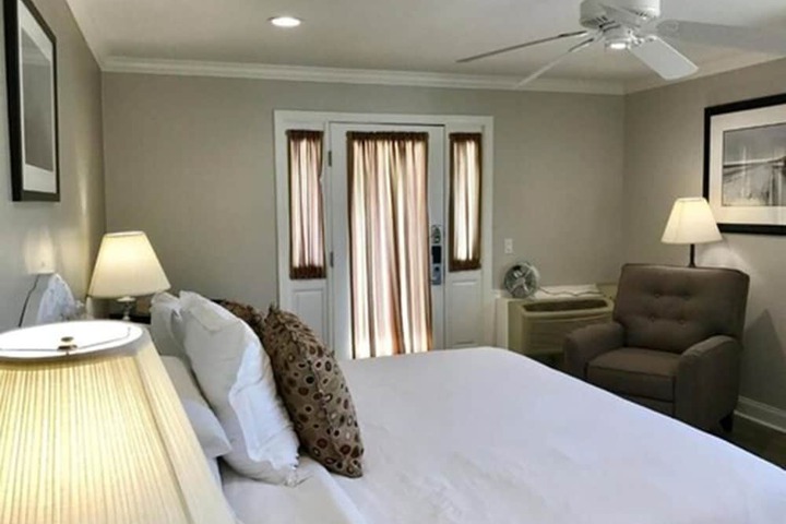 Room 15 of 27