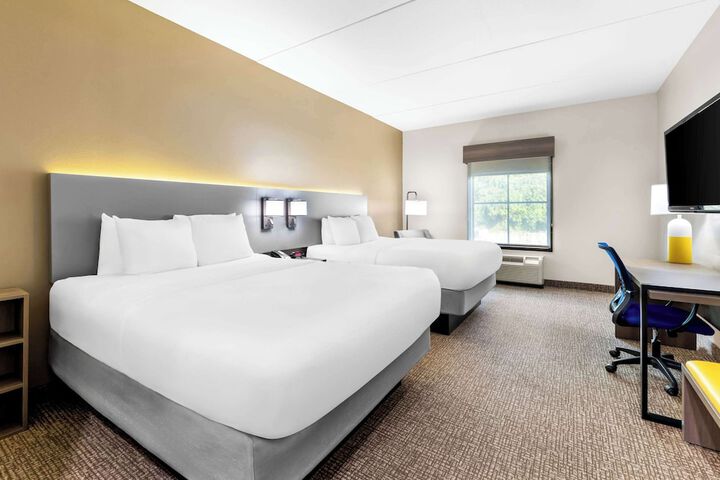 Room 32 of 45