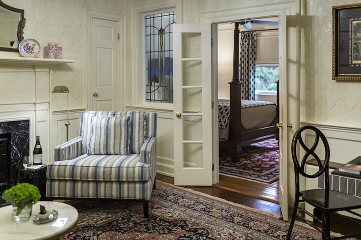 Room 43 of 63