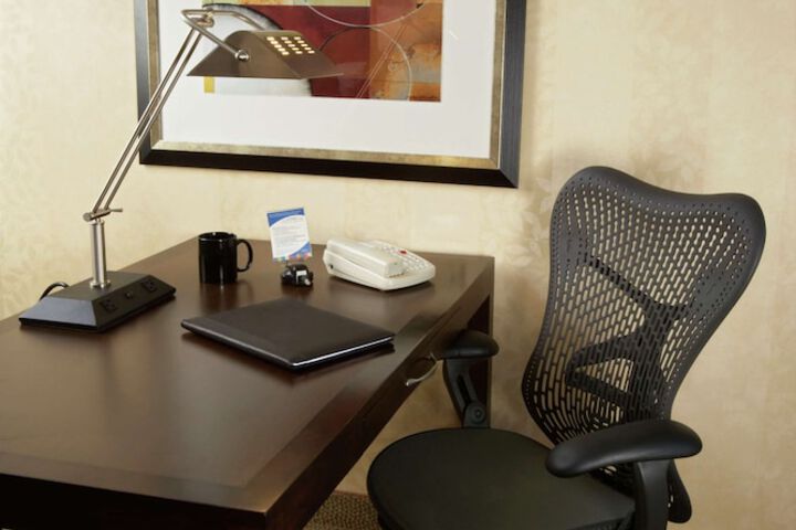 Room 12 of 28