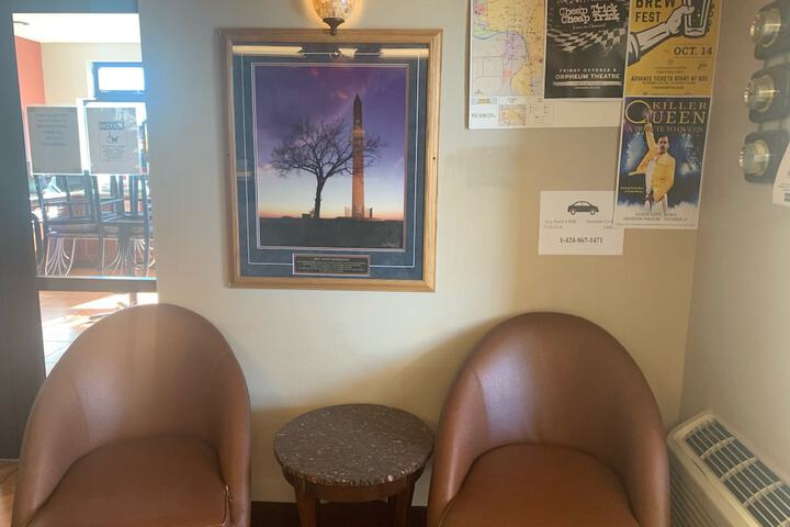 Room 6 of 16